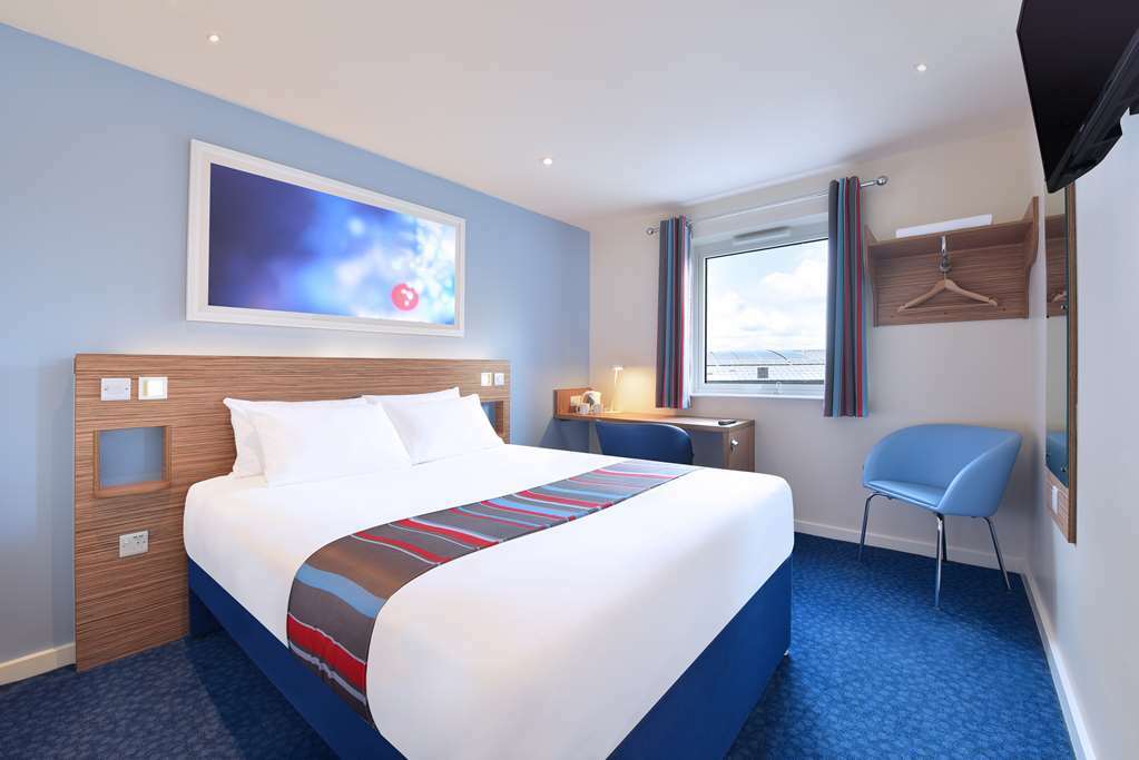 Travelodge Swindon Central Cameră foto