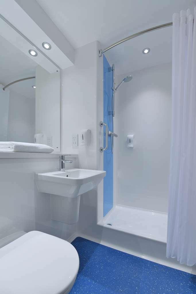 Travelodge Swindon Central Cameră foto